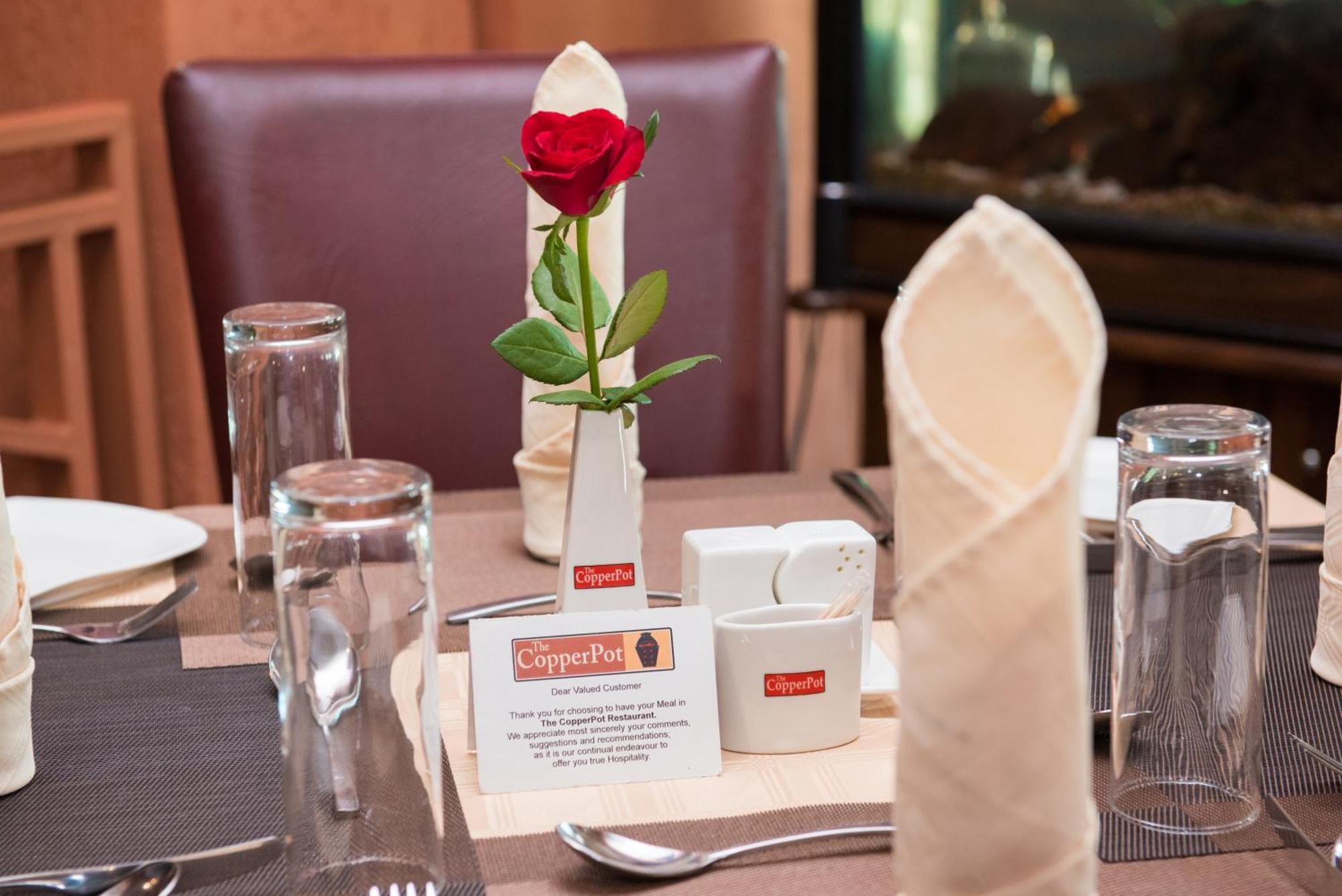 Crossroads Hotel Лилонгве Экстерьер фото